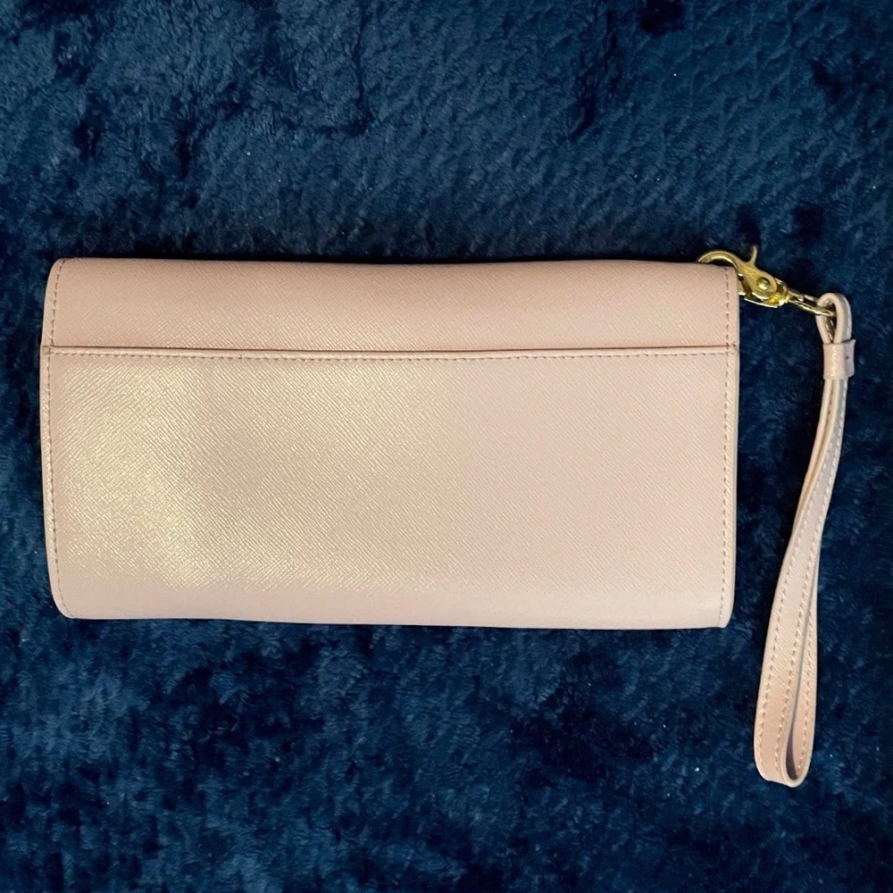 NWT Neiman Marcus Women's Magnetic Folding Clutch Bag Wristlet Wallet
